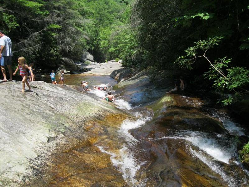 Name:  boone july 2010 0&#5.jpg
Views: 619
Size:  106.6 KB