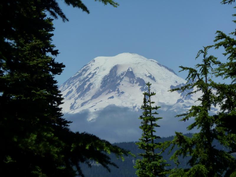 Name:  20110806 Mt Rainie&.jpg
Views: 985
Size:  57.3 KB