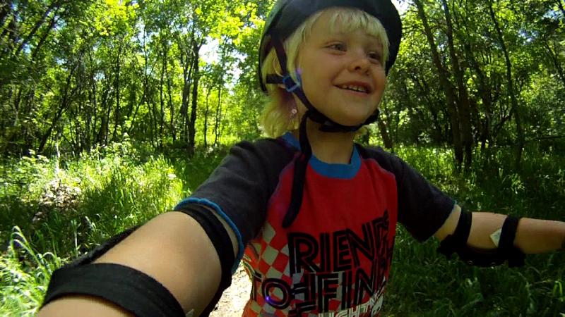 Name:  vlcsnap-2012-05-29-12h59m19s218.jpg
Views: 1488
Size:  88.1 KB