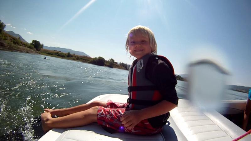 Name:  vlcsnap-2012-07-07-23h31m08s120.jpg
Views: 368
Size:  42.2 KB