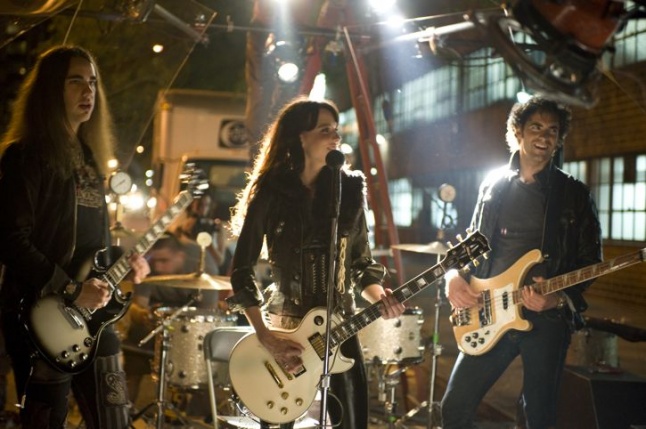 Name:  img-halestorm-its-not-you-video-shoot-3_115610138528.jpg
Views: 256
Size:  103.4 KB
