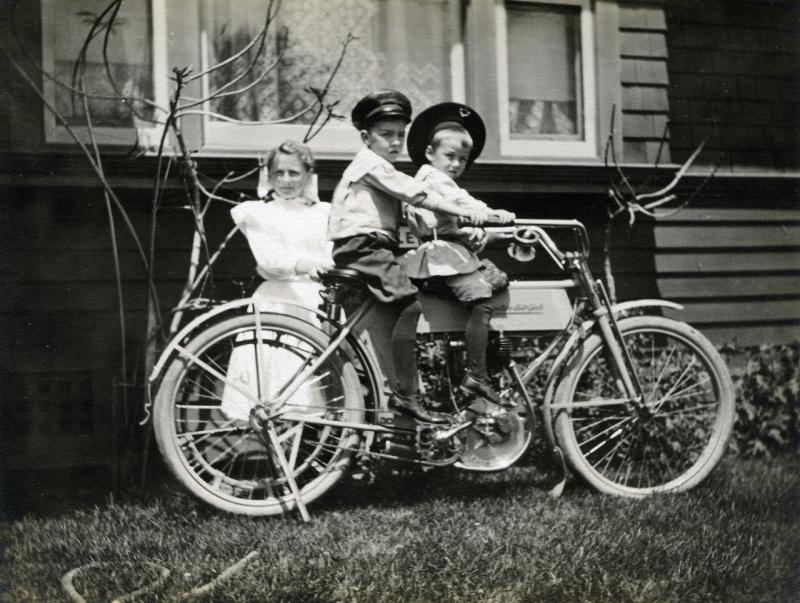 Name:  thumbnail_Norcross photos 3 children on motorcycle.jpg
Views: 1433
Size:  86.6 KB