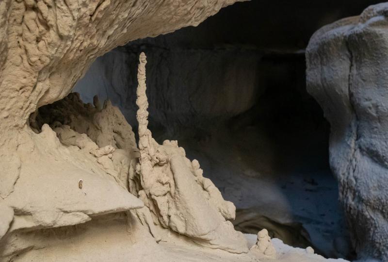 Name:  SidestepStalagmite.jpg
Views: 1791
Size:  51.4 KB