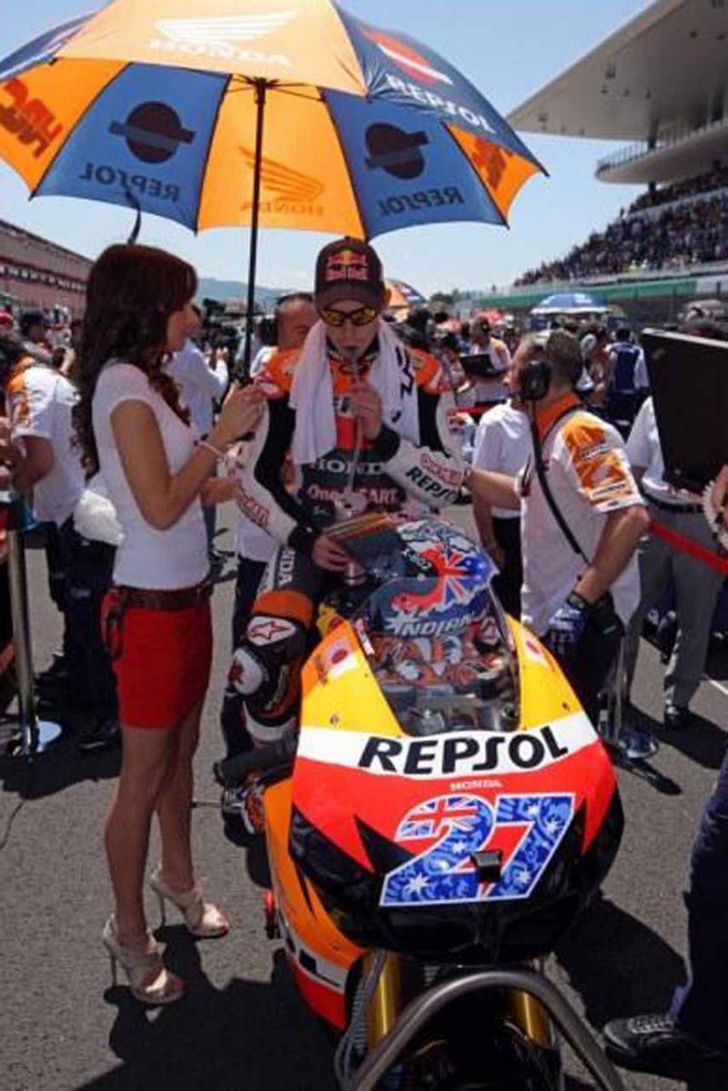 Name:  honda-repsol-umbrella-girl-mugello-motogp-2011-1007.jpg
Views: 16511
Size:  125.0 KB