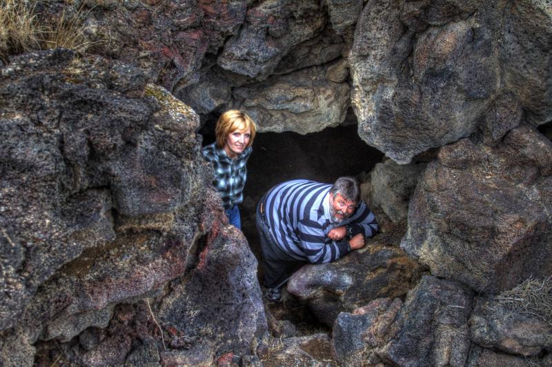 Name:  Ken-and-Michelle-in-Lava-Tube.jpg
Views: 466
Size:  101.9 KB