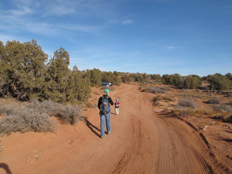 Name:  Moab-Nov2012_D1-DriveDown-JewelTibbettsArch_52.jpg
Views: 708
Size:  67.9 KB