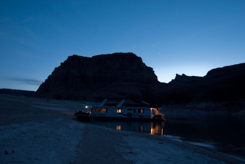 Name:  Lake Powell Dusk &.jpg
Views: 138
Size:  56.2 KB