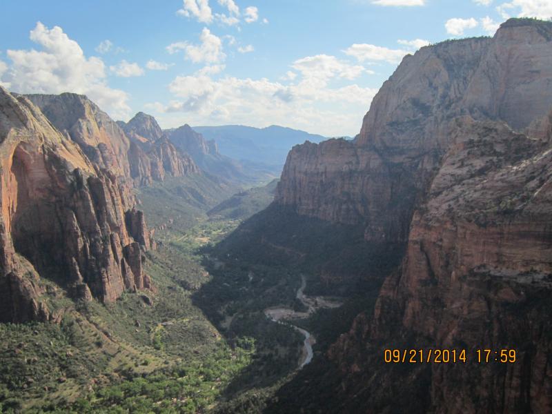 Name:  3_AngelsLanding.jpg
Views: 244
Size:  66.4 KB