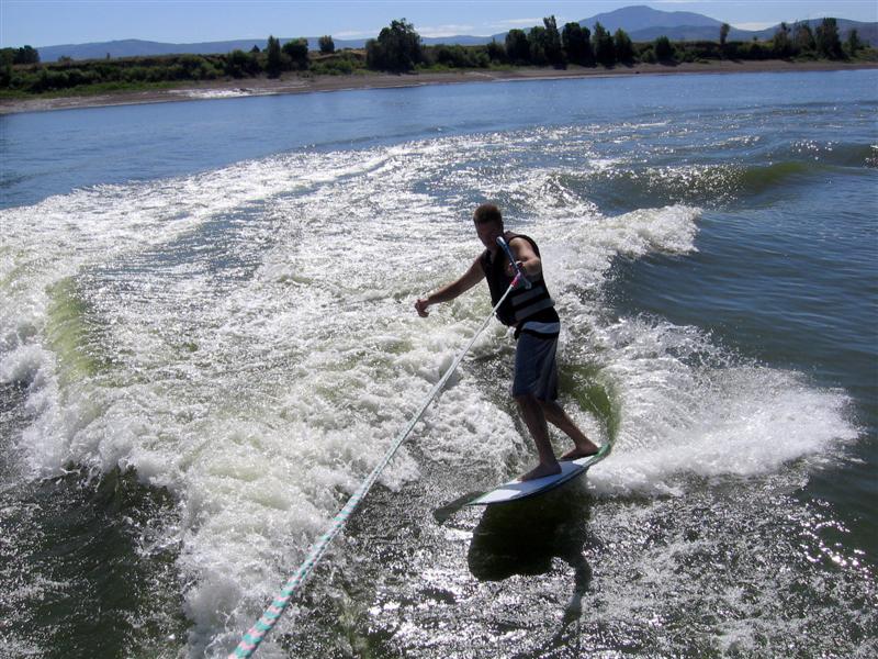 wake surfing.JPG