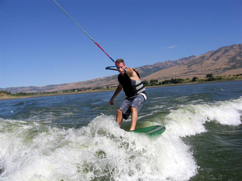 wake surfing (3).JPG