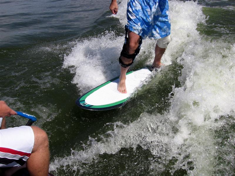 wake surfing (8).JPG