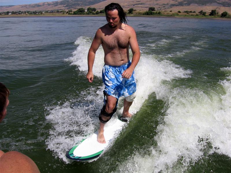 wake surfing (9).JPG